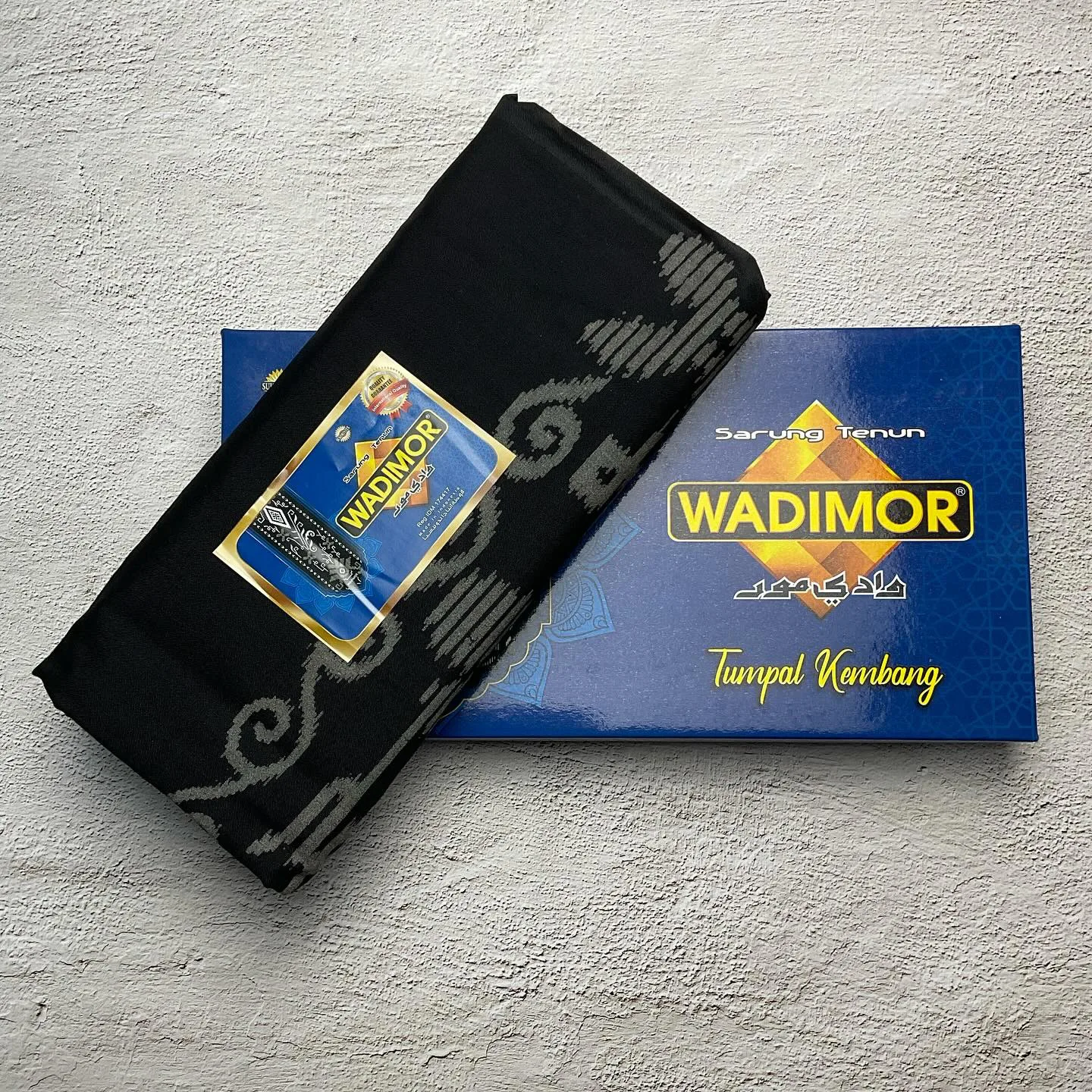 Sarung Wadimor Tumpal Kembang Hitam Black Series Original Sarung Tenun Dewasa